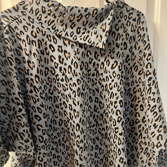 Leopard print poncho - one size - Picture 3 of 4